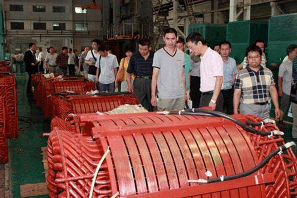 西安泰富西瑪高效節能電機在石油化工企業節能應用。