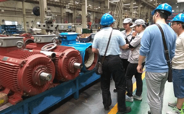 西安泰富西瑪電機開展安全月安全生產大檢查。