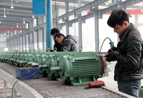 三相異步電動機在運轉中突然停止運行是怎么回事？